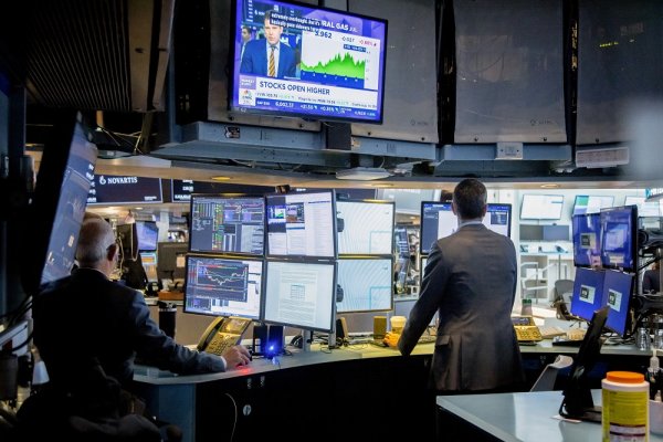 9d.com Brasileiros protestam no portal da USTR com piadas e pedidos de prisão a Bolsonaro